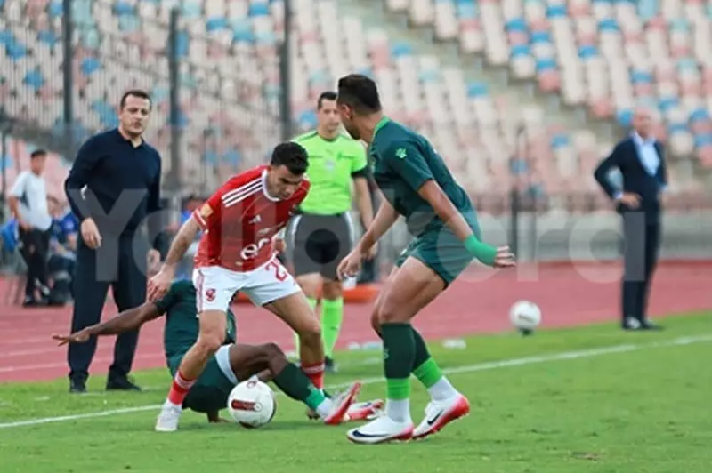 توروب يعلن قائمة الأهلي أمام بتروجيت